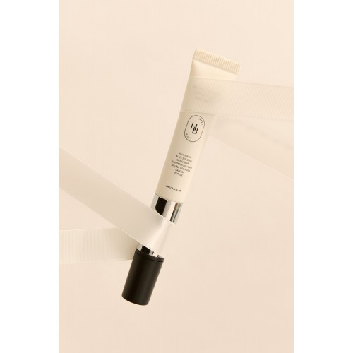 HEVEBLUE Black Yuja Bean Lifting Auto Eyecream