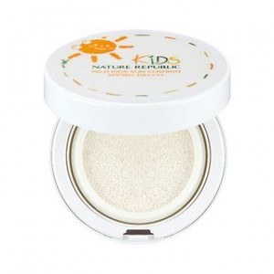 Солнцезащитный кушон NATURE REPUBLIC Green Derma Mild Kids Sun Cushion SPF50+ PA++++ 12ml