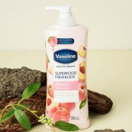 DAISO Vaseline Superfood Body Lotion Peach 390ml